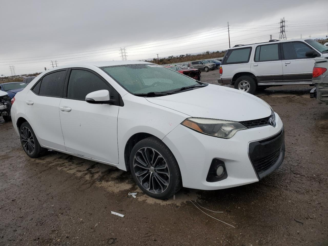 2014 Toyota Corolla VIN 2T1BURHE9EC104758 Copart auction photo, rear end damage thumbnail 4