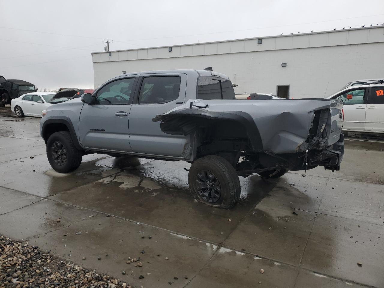 2021 Toyota Tacoma VIN 5TFCZ5AN3MX272842 Copart auction photo, front end / rear end damage thumbnail 2
