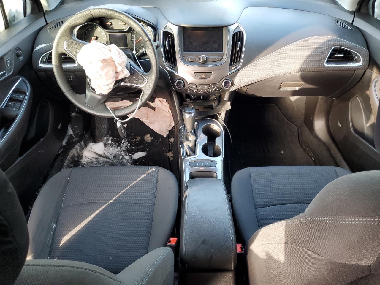 2019 Chevrolet Cruze VIN 1G1BE5SM9K7138579 Copart auction photo, front end / minor dent/scratches damage thumbnail 8