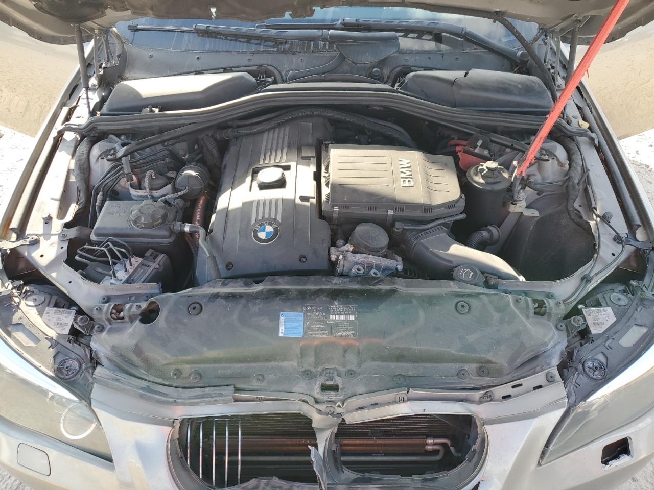 2008 BMW 5er VIN WBANW135X8CZ72584 Copart auction photo, front end / minor dent/scratches damage thumbnail 12