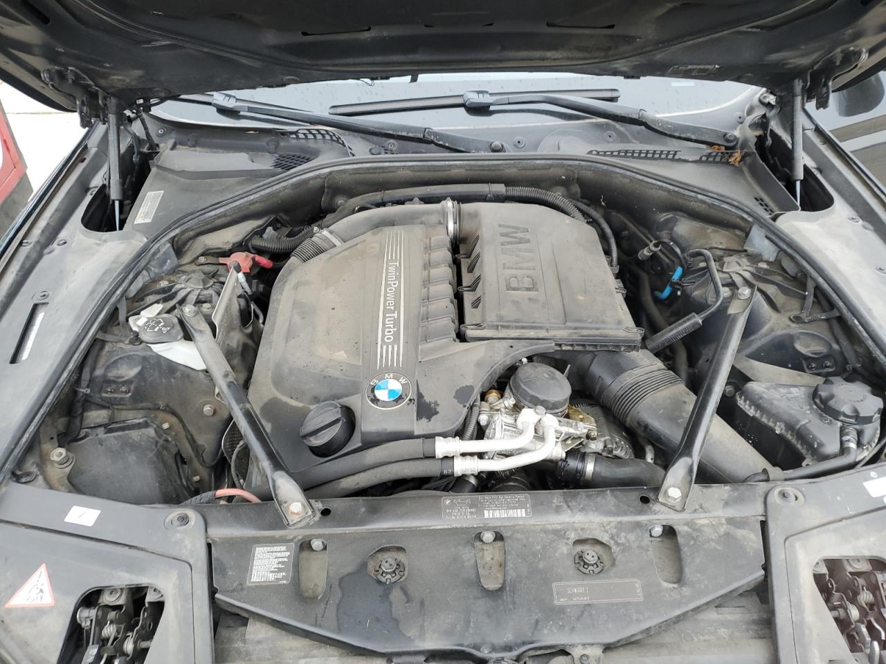 2011 BMW 5er VIN WBAFR7C53BC805750 Copart auction photo, front end damage thumbnail 13