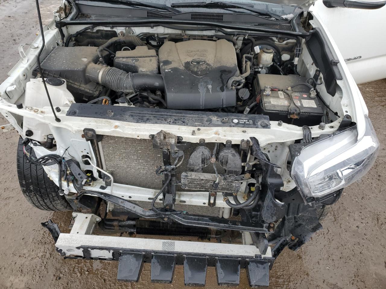 2018 Toyota Tacoma VIN 5TFDZ5BN1JX029755 Copart auction photo, front end / side damage thumbnail 11