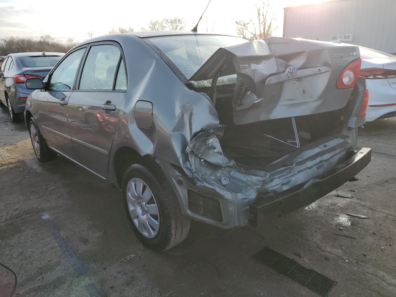 2004 Toyota Corolla VIN 2T1BR38E64C174702 Copart auction photo, rear end / front end damage thumbnail 2