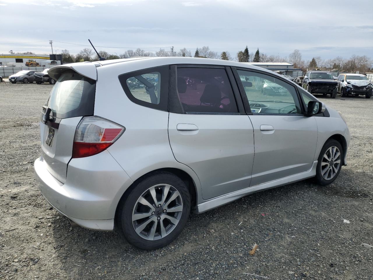 2013 Honda Fit VIN JHMGE8H51DC050911 Copart auction photo, rear end / side damage thumbnail 3