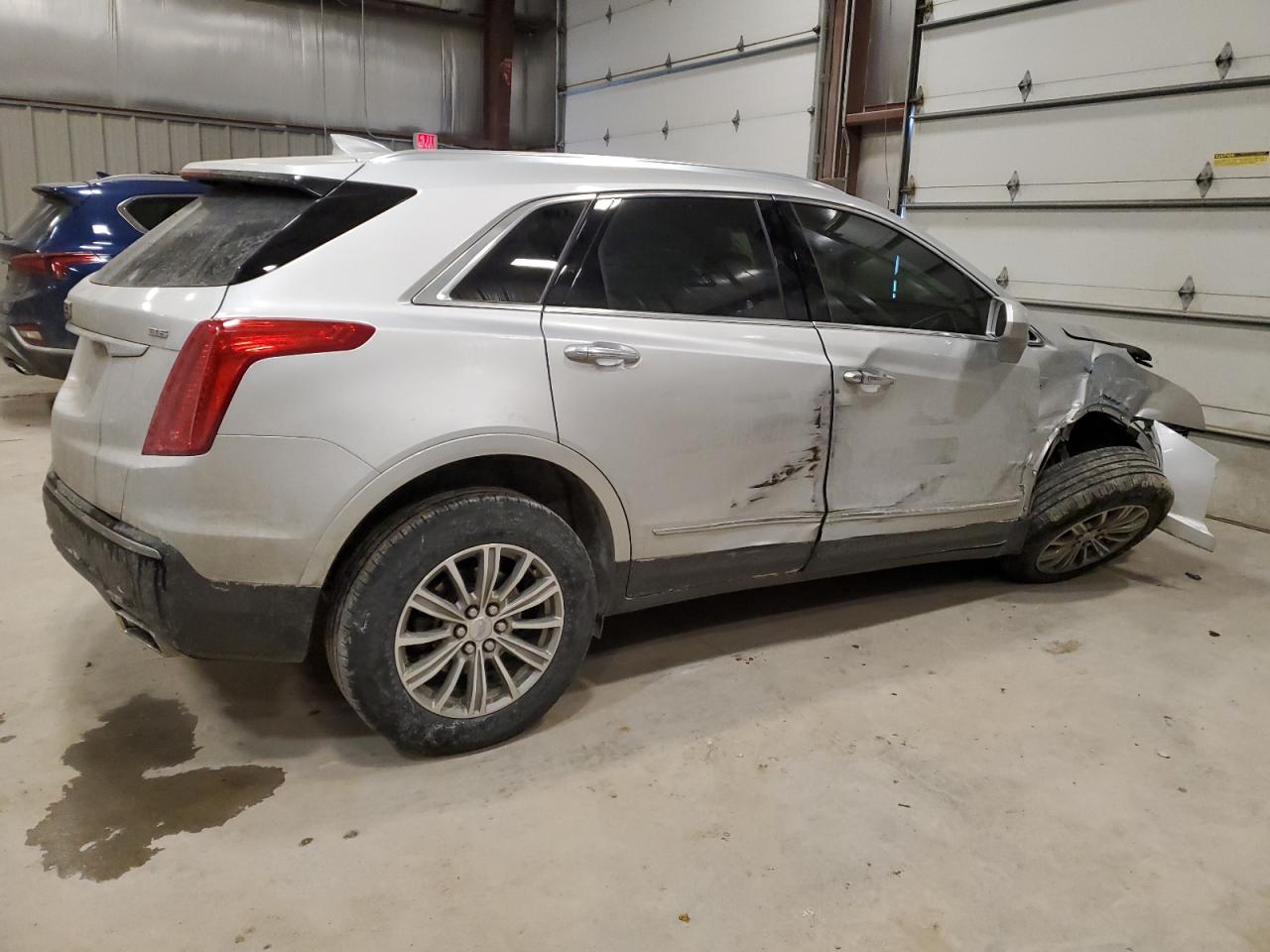 2018 Cadillac XT5 VIN 1GYKNDRS0JZ239898 Copart auction photo, front end / undercarriage damage thumbnail 3