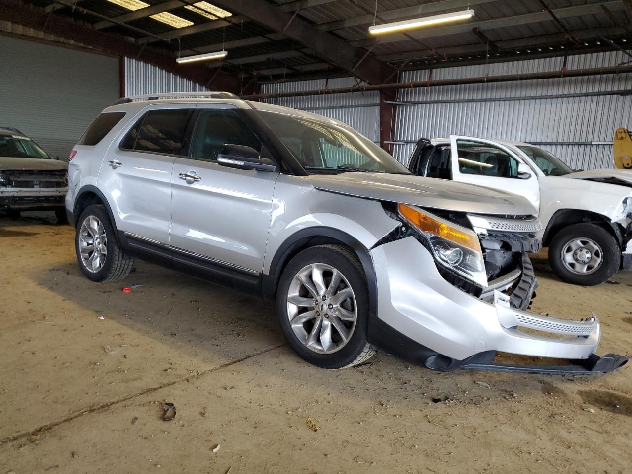 2014 Ford Explorer VIN 1FM5K7D8XEGB19306 Copart auction photo, front end / rear end damage thumbnail 4