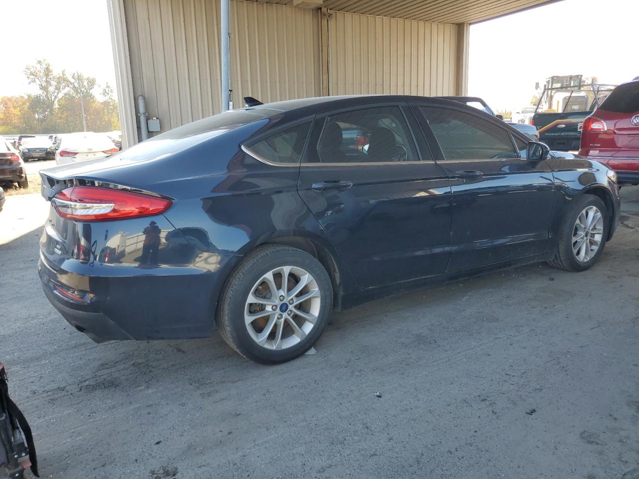 2020 Ford Fusion VIN 3FA6P0HD4LR145839 Copart auction photo, side / front end damage thumbnail 3