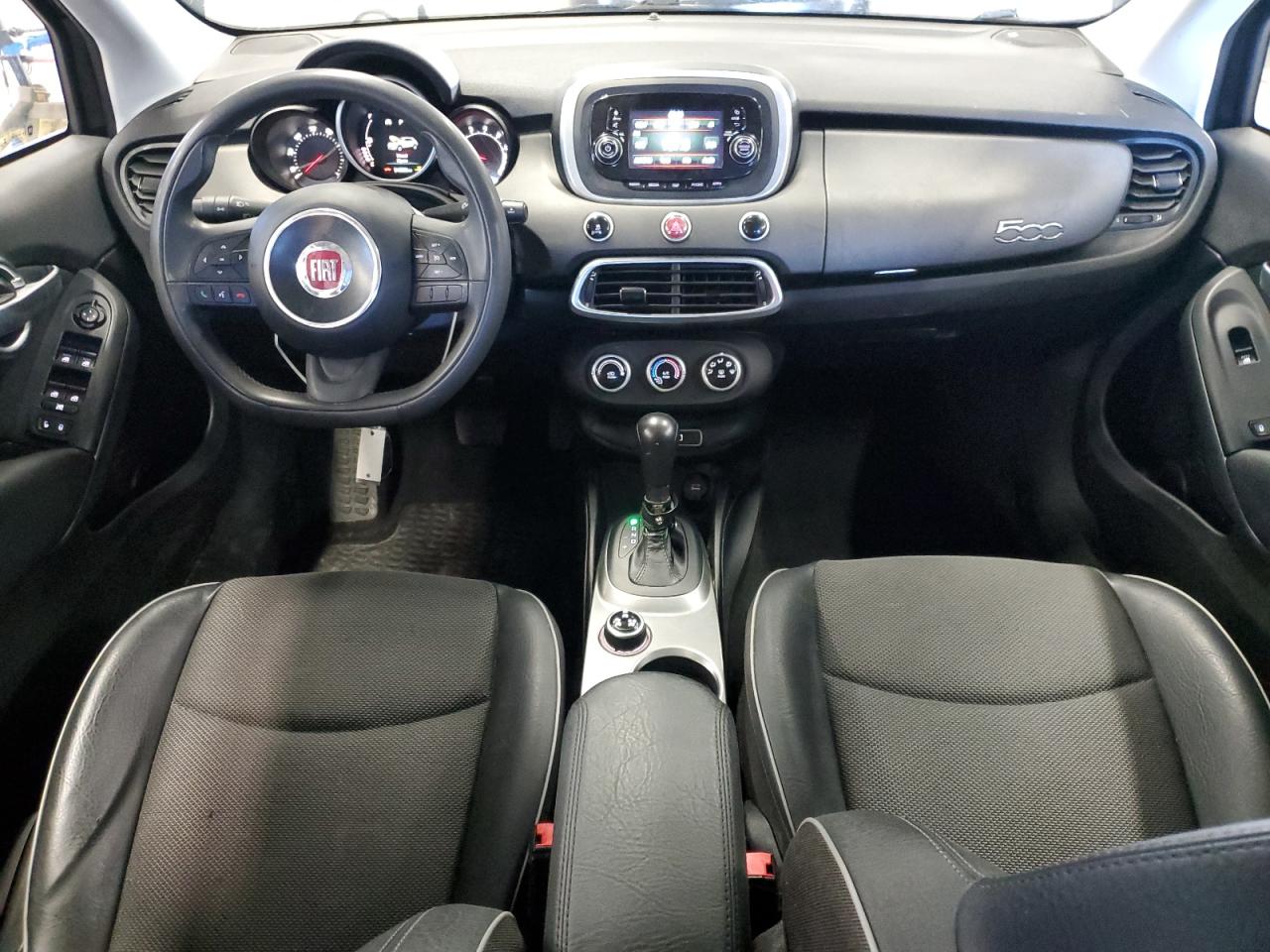 2016 Fiat 500 VIN ZFBCFYCT2GP352677 Copart auction photo, minor dent/scratches damage thumbnail 8