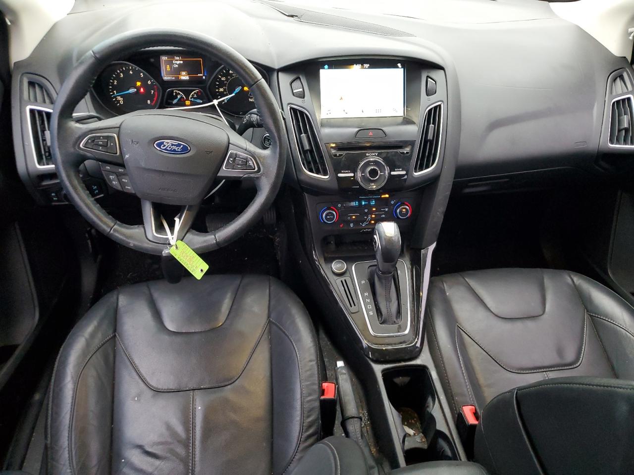 2016 Ford Focus VIN 1FADP3N27GL239598 Copart auction photo, front end / side damage thumbnail 8
