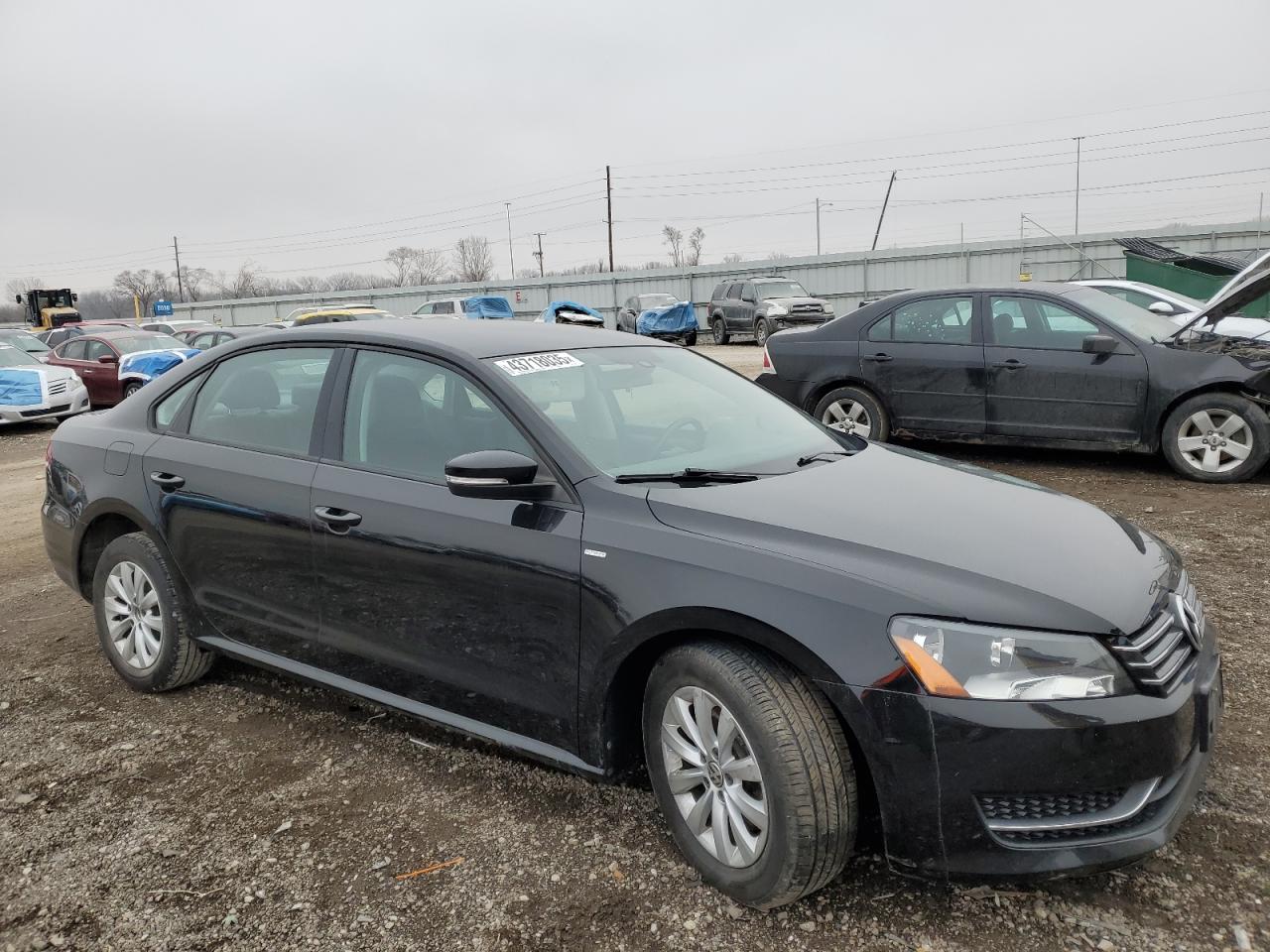 2015 Volkswagen Passat VIN 1VWAT7A31FC052562 Copart auction photo, front end / undercarriage damage thumbnail 4
