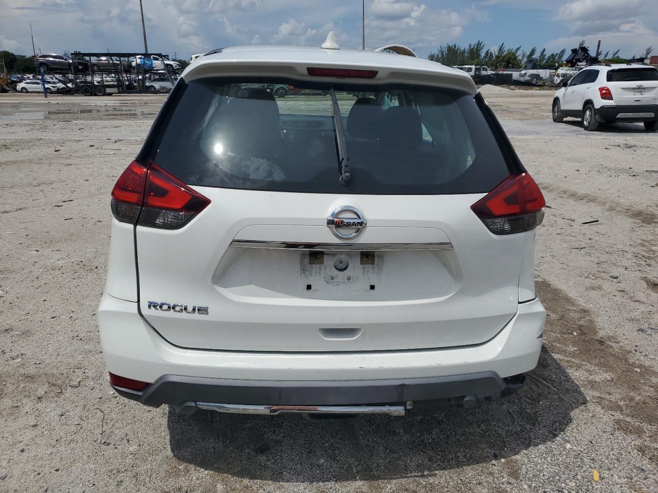 2017 Nissan Rogue VIN KNMAT2MT9HP574711 Copart auction photo, front end / rear end damage thumbnail 6