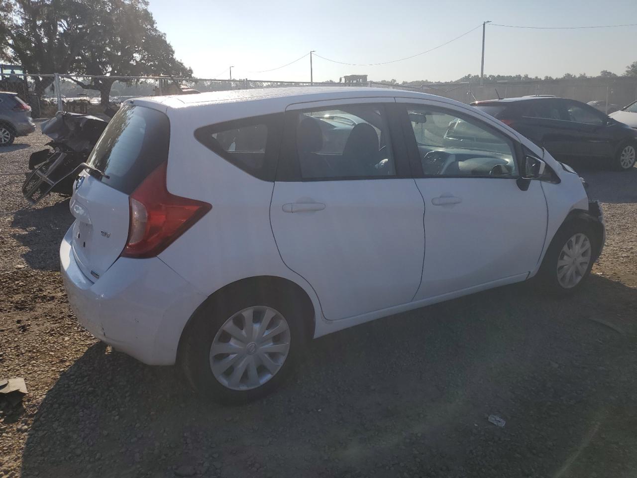 2016 Nissan Versa VIN 3N1CE2CP3GL354002 Copart auction photo, front end / side damage thumbnail 3