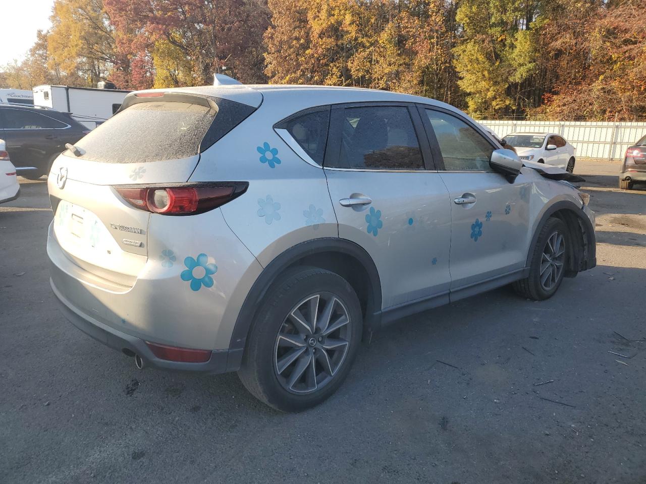 2018 Mazda CX-5 VIN JM3KFBCM7J0329868 Copart auction photo, front end damage thumbnail 3