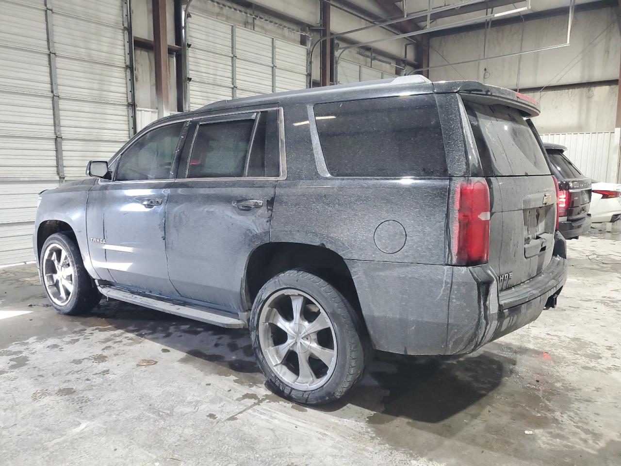 2015 Chevrolet Tahoe VIN 1GNSCAKCXFR141456 Copart auction photo, front end / minor dent/scratches damage thumbnail 2
