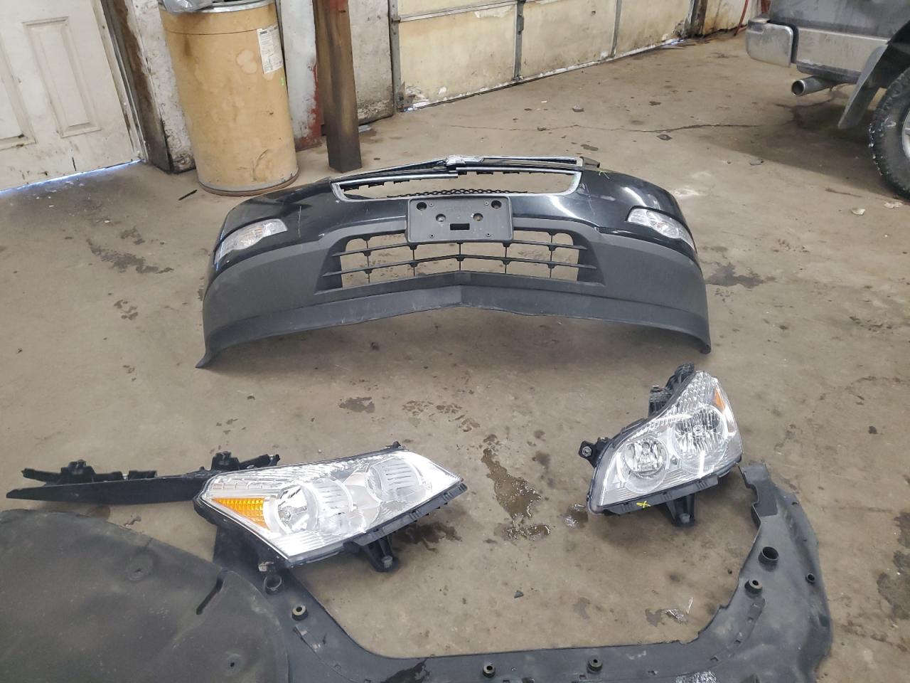 2011 Chevrolet Traverse VIN 1GNKVJED7BJ109037 Copart auction photo, front end damage thumbnail 13