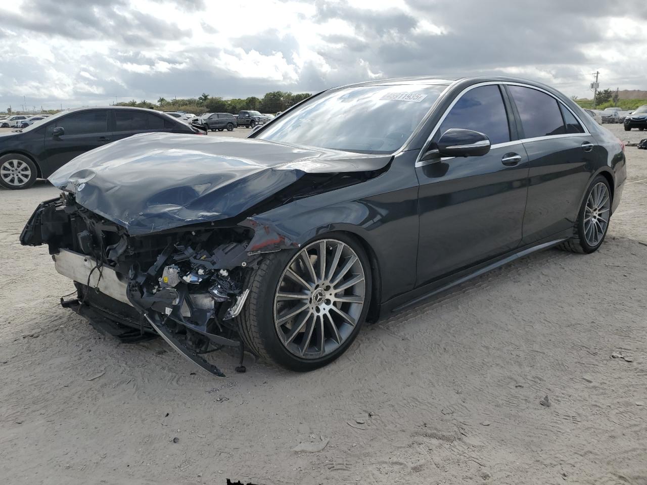 2015 Mercedes-Benz S-klasse VIN WDDUG8CB3FA175263
