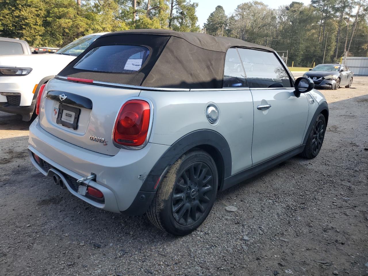 2017 MINI Cooper VIN WMWWG9C33H3C82371 Copart auction photo, water/flood damage thumbnail 3