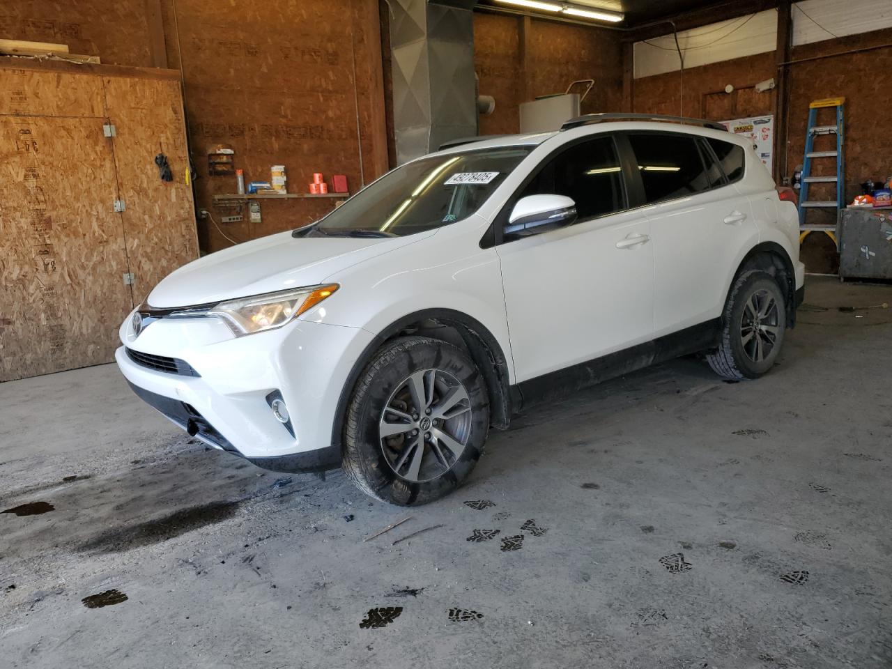 2017 Toyota RAV 4 VIN JTMRFREV0HD212108