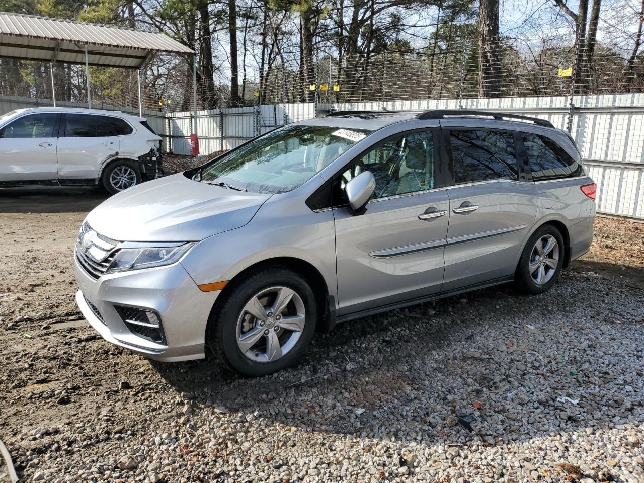 2018 Honda Odyssey VIN 5FNRL6H78JB092013