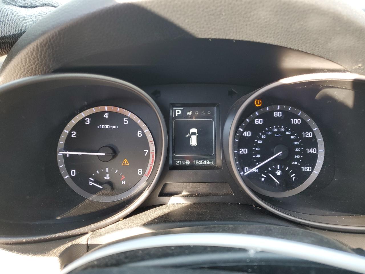 2018 Hyundai Santa Fe VIN 5NMZT3LB7JH083912 Copart auction photo, front end / minor dent/scratches damage thumbnail 9