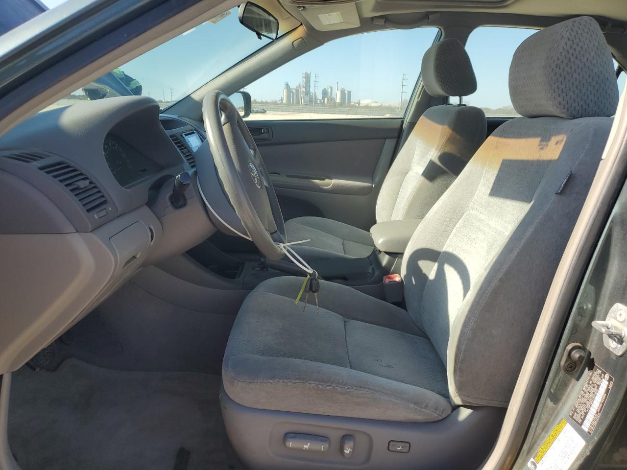 2004 Toyota Camry VIN 4T1BF30K54U079802 Copart auction photo, front end / side damage thumbnail 7