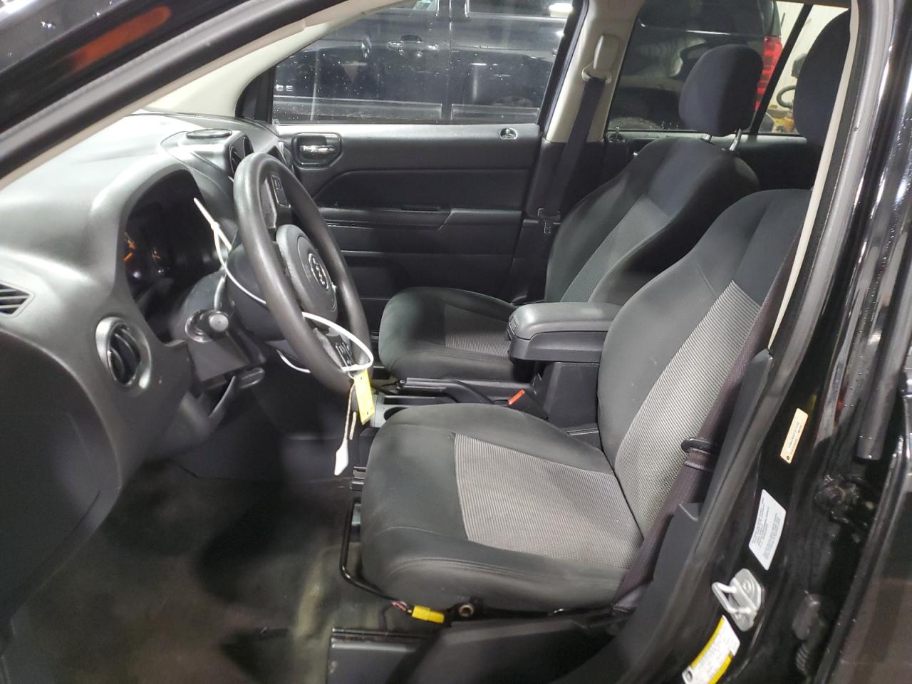 2015 Jeep Compass VIN 1C4NJCBA0FD273192 Copart auction photo, front end / side damage thumbnail 7