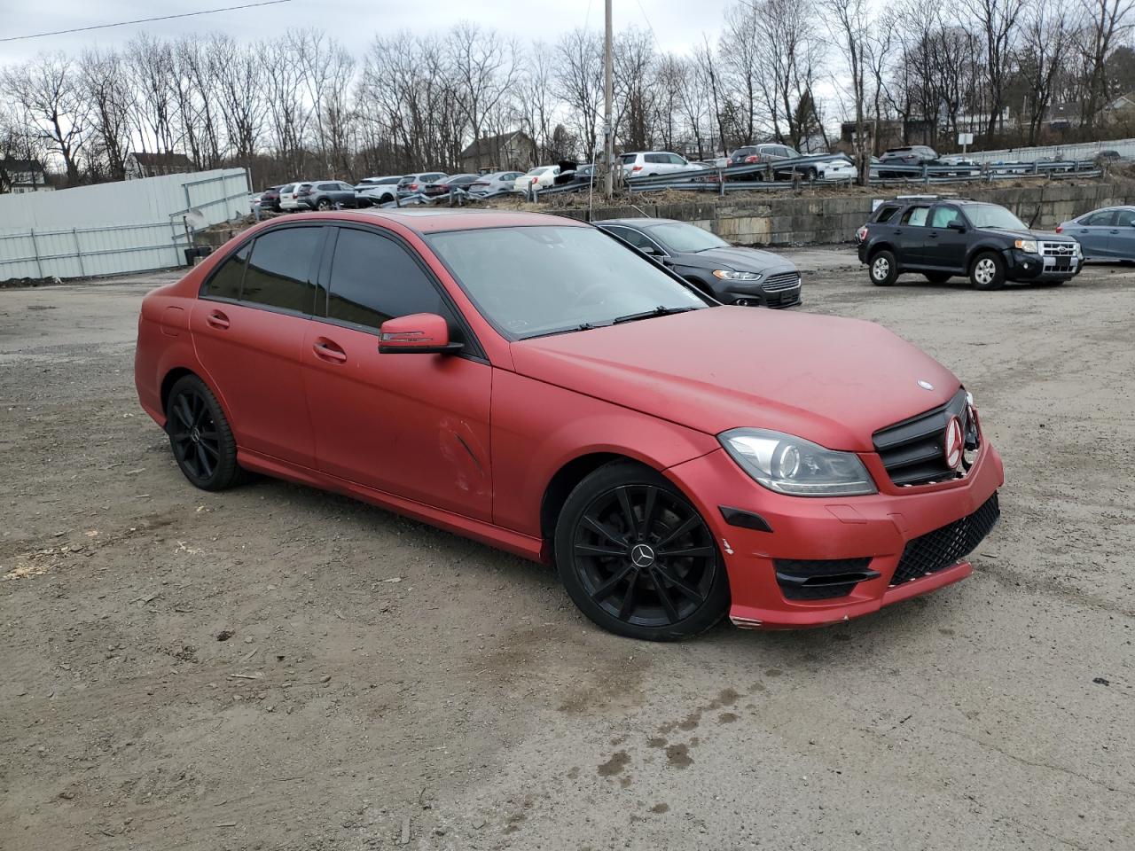 2012 Mercedes-Benz C-klasse VIN WDDGF8BB3CR209992 Copart auction photo, front end / side damage thumbnail 4