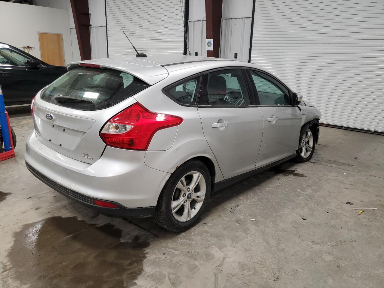 2014 Ford Focus VIN 1FADP3K21EL170666 Copart auction photo, front end damage thumbnail 3