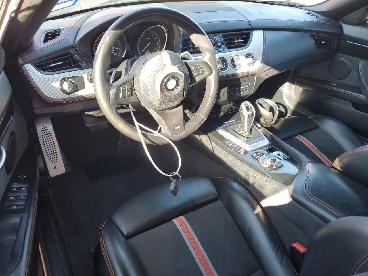 2014 BMW Z4 VIN WBALL5C59EP556599 Copart auction photo, front end / side damage thumbnail 8