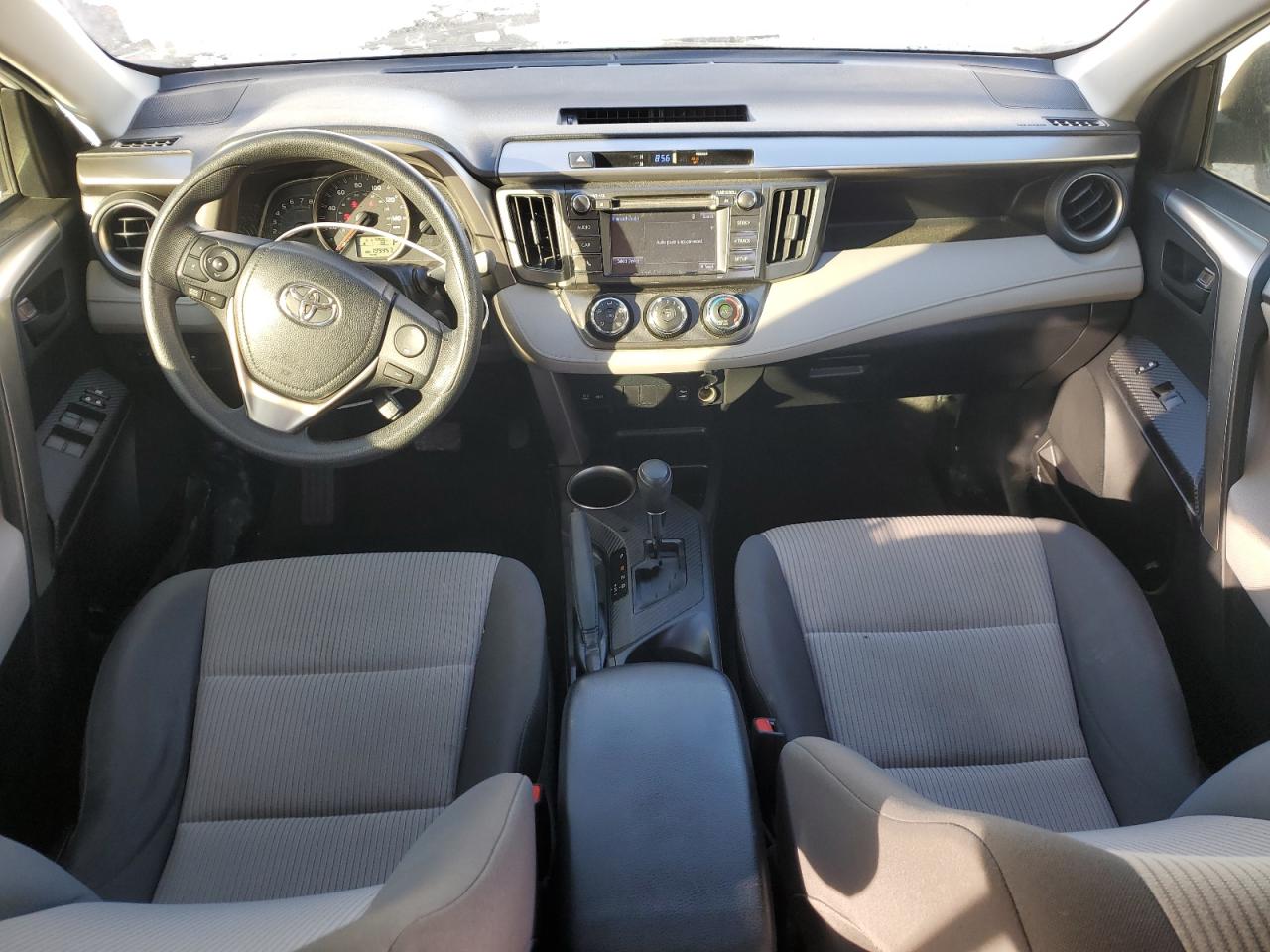 2015 Toyota RAV 4 VIN JTMZFREV2FJ043949 Copart auction photo, side / minor dent/scratches damage thumbnail 8