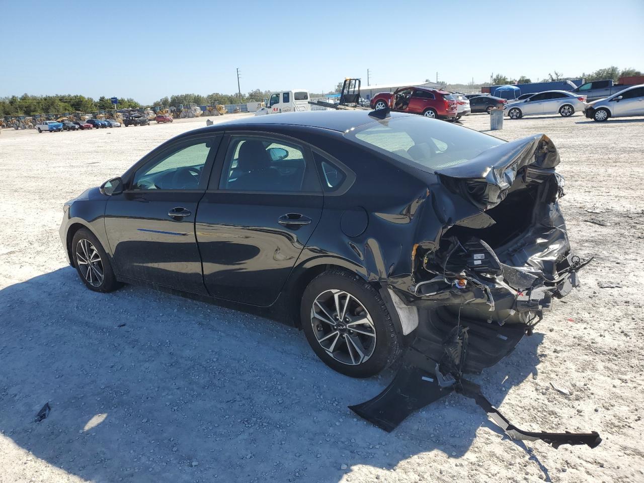 2023 KIA Forte VIN 3KPF24AD3PE538142 Copart auction photo, rear end damage thumbnail 2