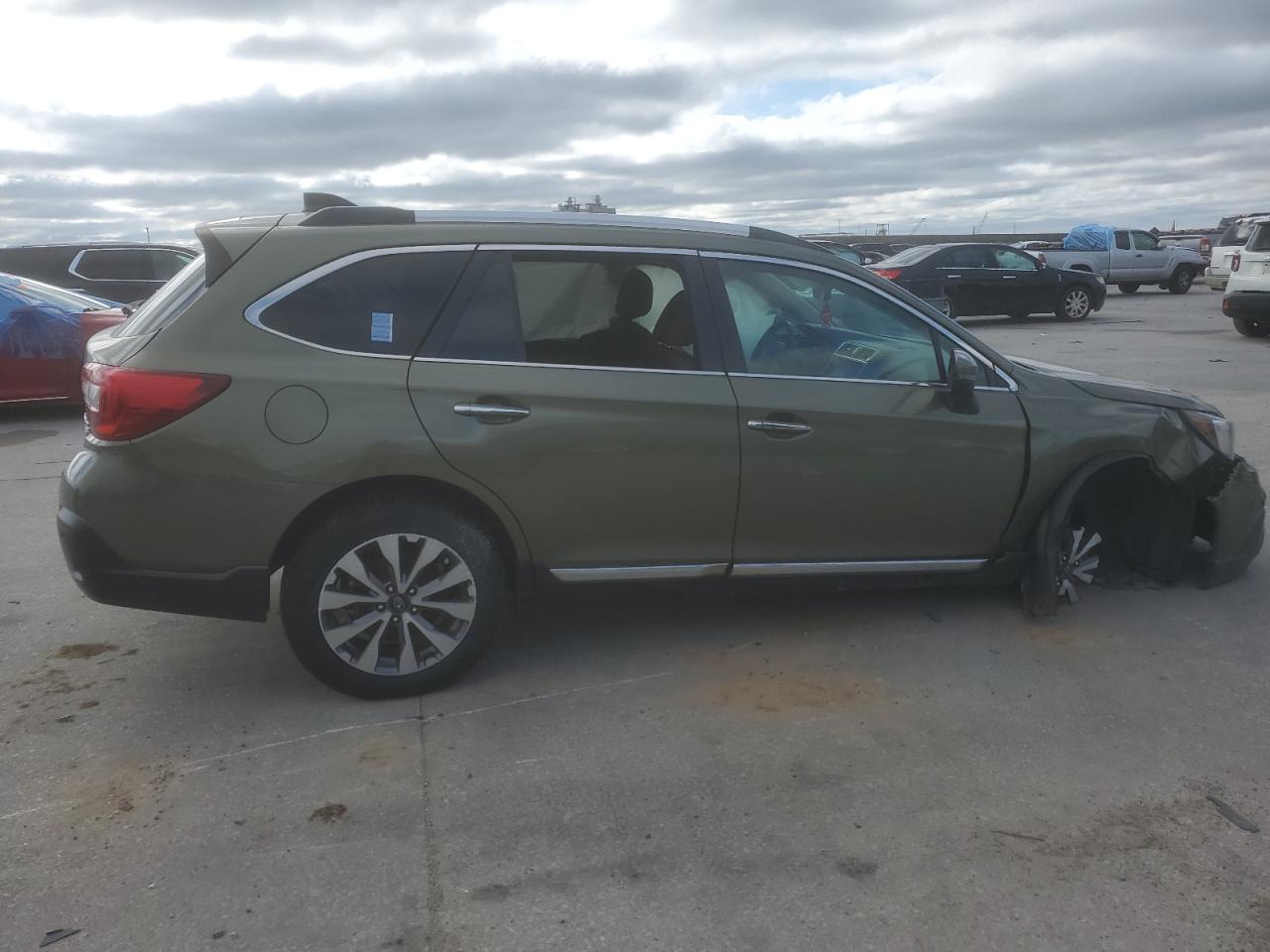 2019 Subaru Outback VIN 4S4BSETC0K3303654 Copart auction photo, side damage thumbnail 3
