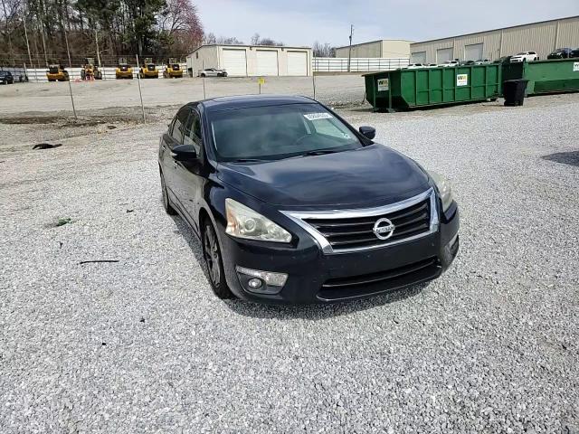 2014 Nissan Altima VIN 1N4AL3AP2EC265846 Copart auction photo, rear end / minor dent/scratches damage thumbnail 10