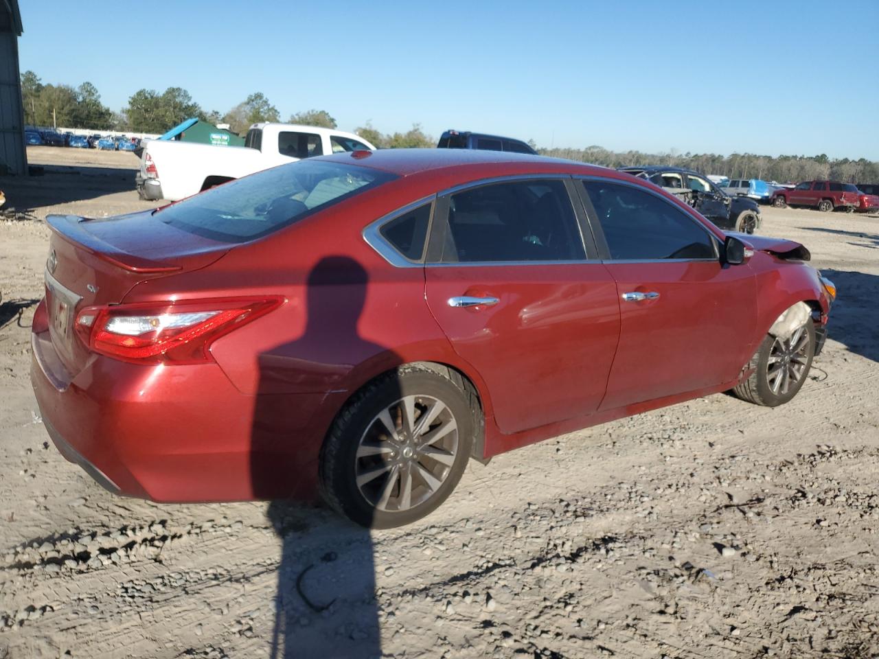 2017 Nissan Altima VIN 1N4AL3AP5HC185011 Copart auction photo, front end damage thumbnail 3