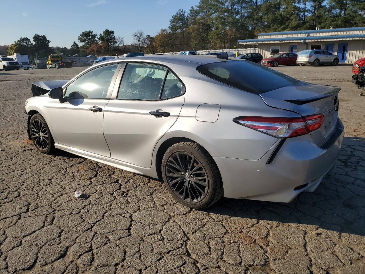 2020 Toyota Camry VIN 4T1G11AK5LU375635 Copart auction photo, front end / all over damage thumbnail 2