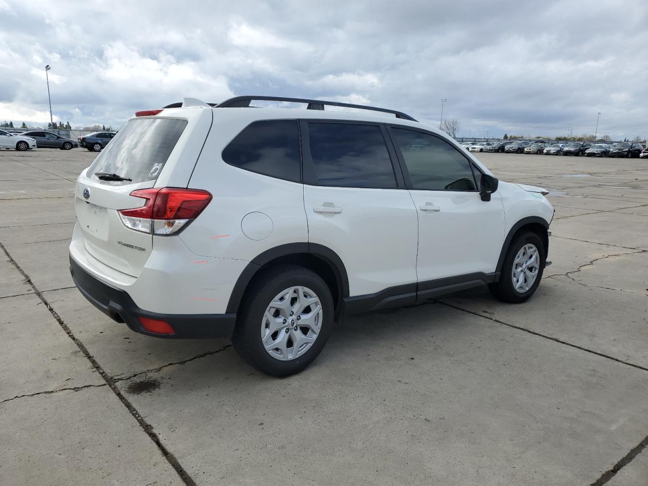 2020 Subaru Forester VIN JF2SKADC1LH425005 Copart auction photo, front end damage thumbnail 3