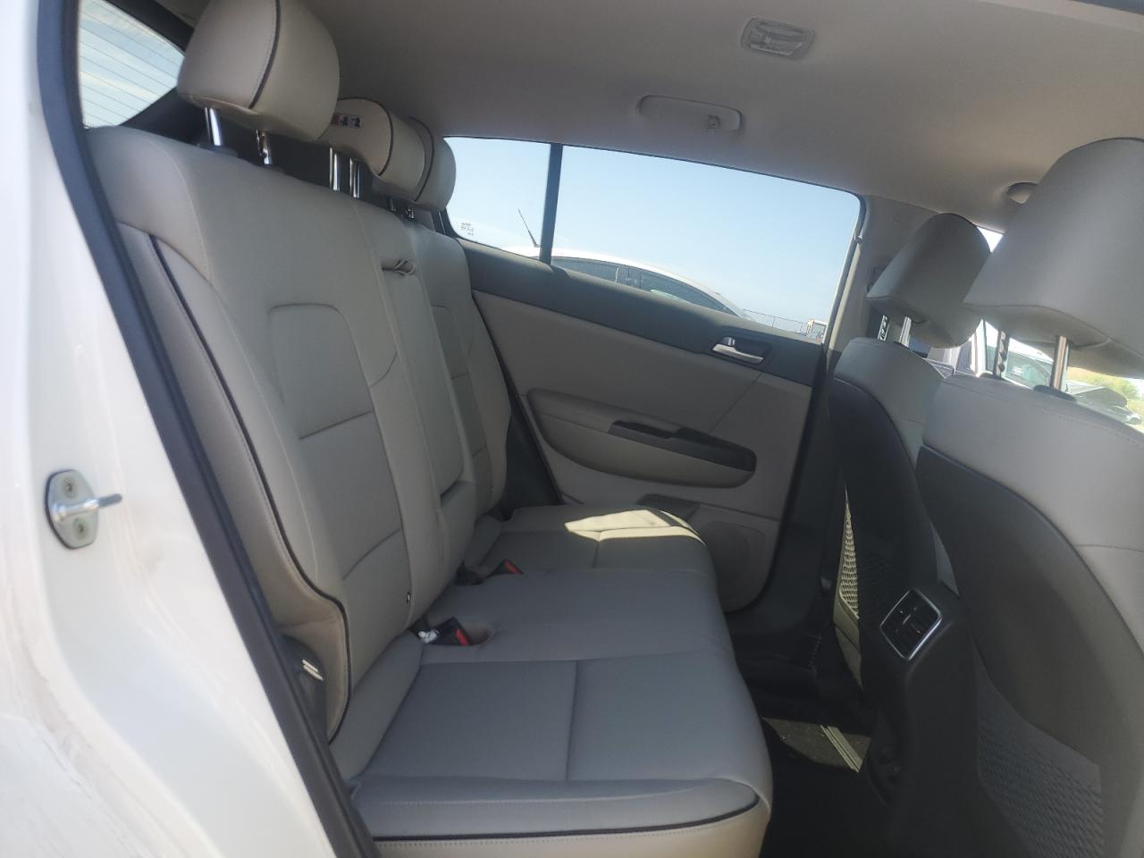 2017 KIA Sportage VIN KNDPN3AC6H7106062 Copart auction photo, normal wear damage thumbnail 11
