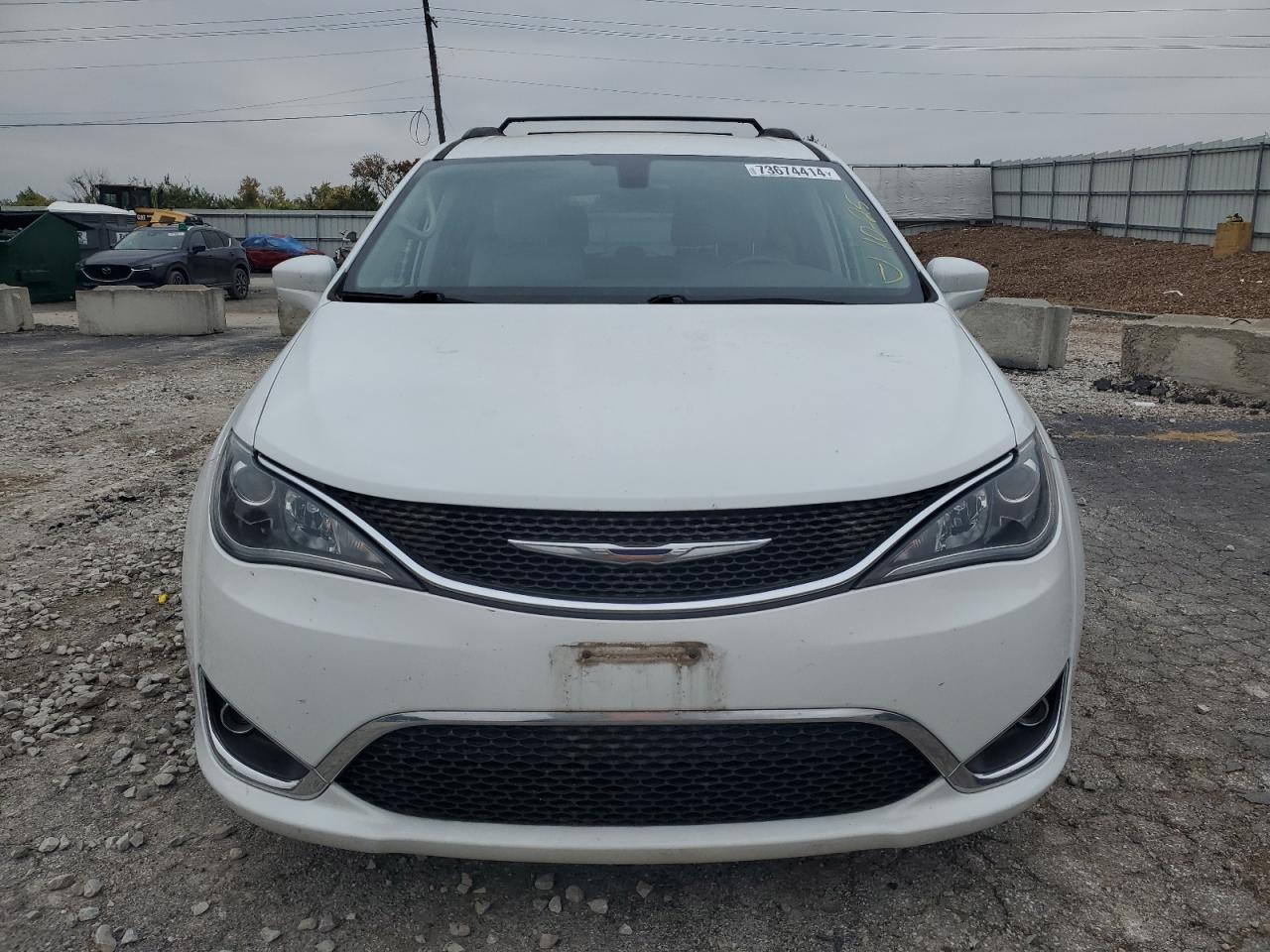2017 Chrysler Pacifica VIN 2C4RC1BG8HR526781 Copart auction photo, hail damage thumbnail 5