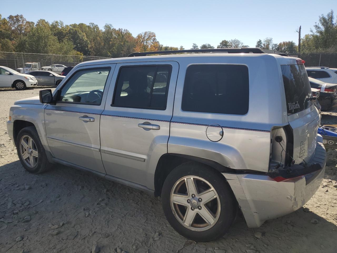2010 Jeep Liberty (Patriot) VIN 1J4NT1GB0AD625741 Copart auction photo, rear end damage thumbnail 2