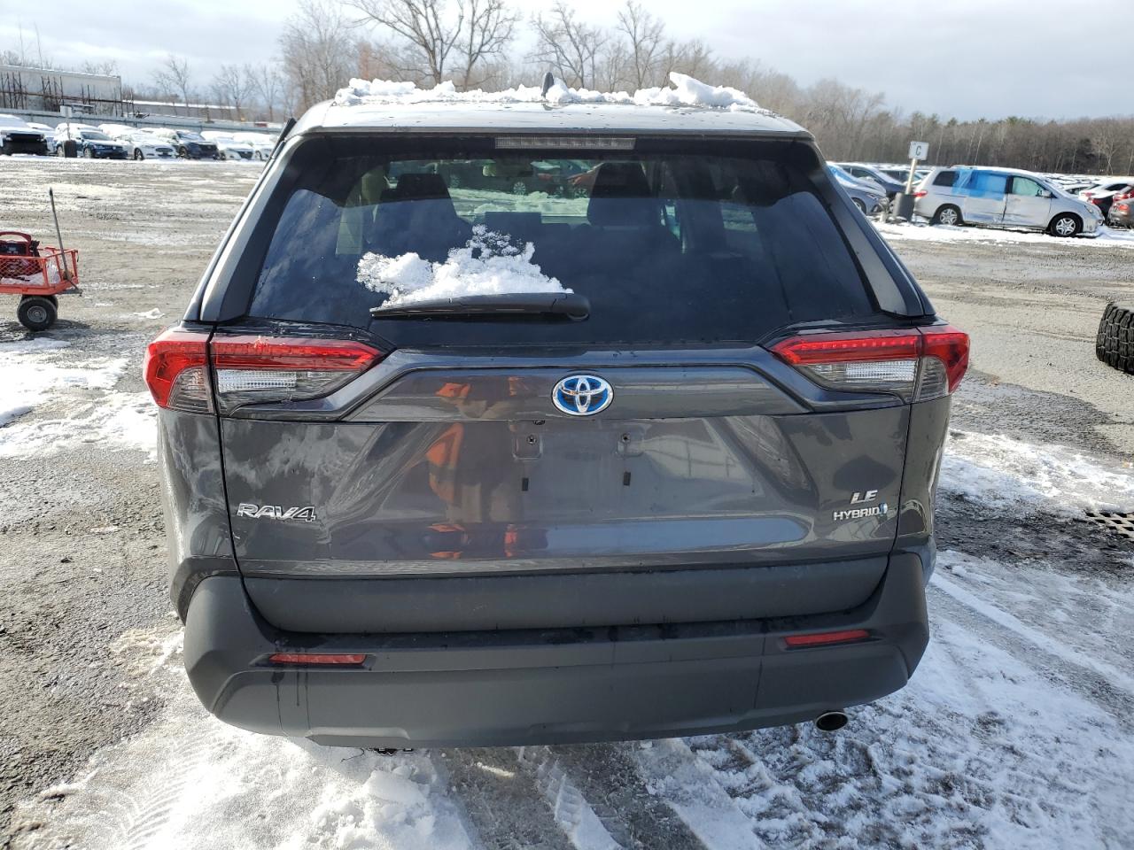 2020 Toyota RAV 4 VIN 2T3MWRFV8LW086584 Copart auction photo, undercarriage / side damage thumbnail 6