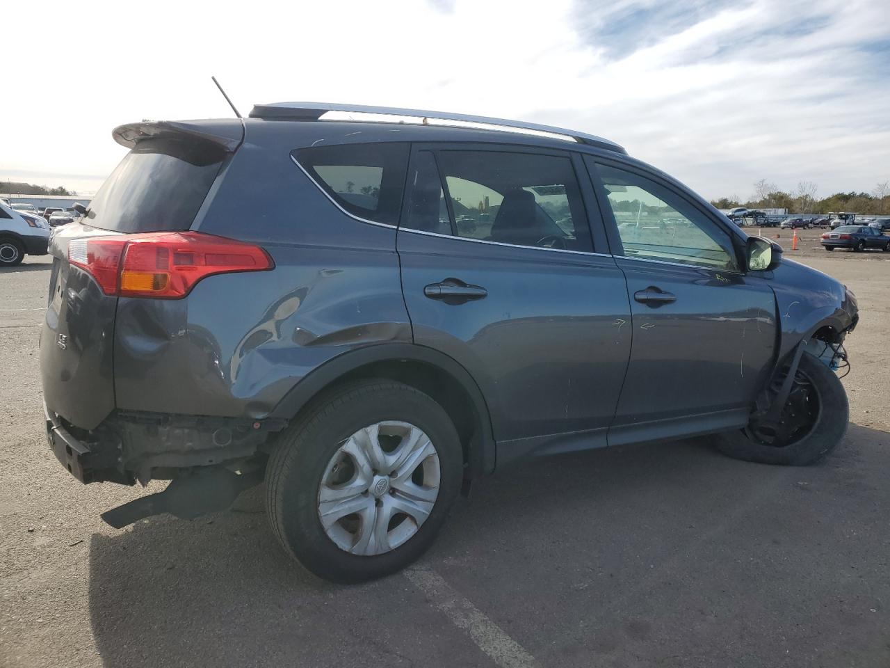 2015 Toyota RAV 4 VIN JTMBFREV6FD145156 Copart auction photo, front end / rear end damage thumbnail 3