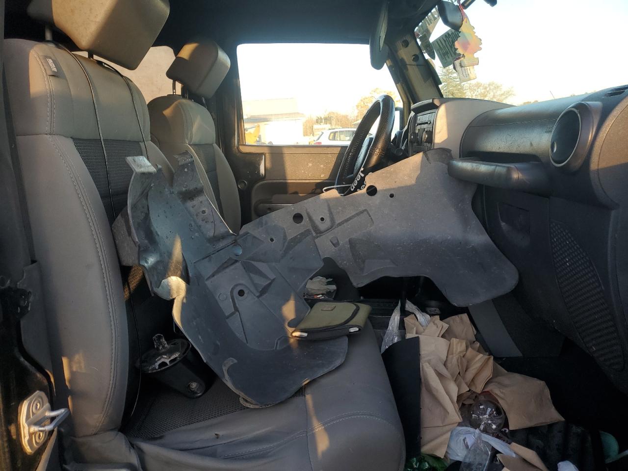 2010 Jeep Wrangler VIN 1J4GA2D17AL136758 Copart auction photo, front end damage thumbnail 10