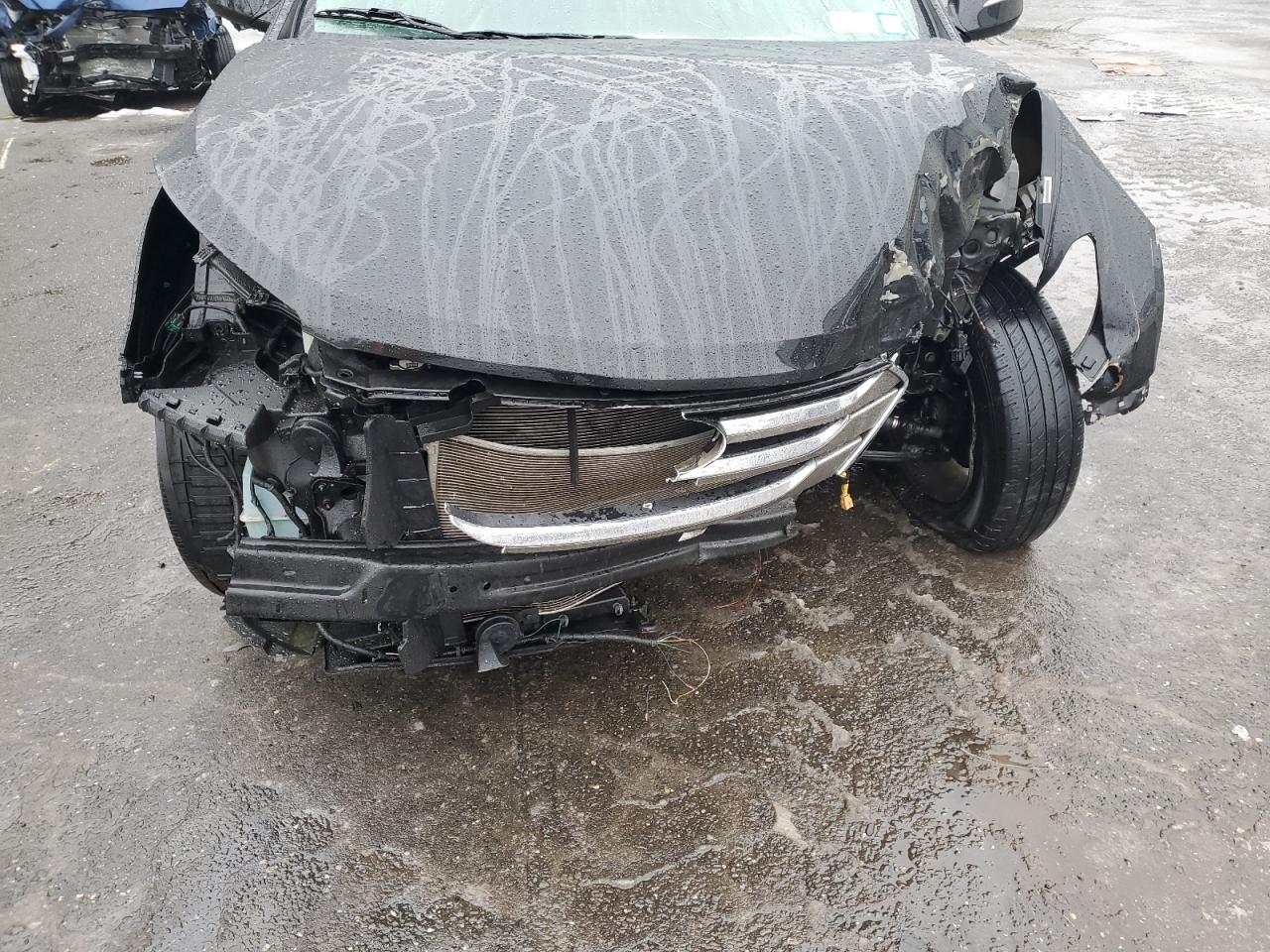 2014 Hyundai Santa Fe VIN 5XYZUDLB8EG217586 Copart auction photo, front end / minor dent/scratches damage thumbnail 14