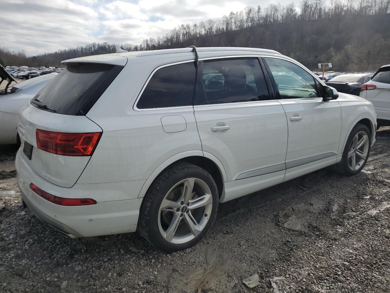 2019 Audi Q7 VIN WA1VAAF79KD024560 Copart auction photo, side damage thumbnail 3
