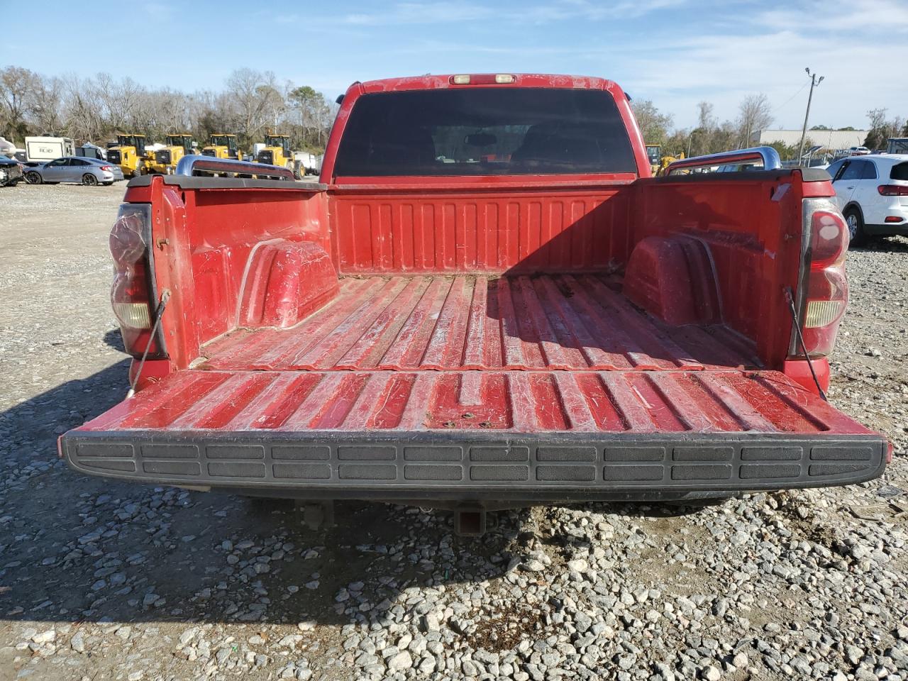 2004 Chevrolet Silverado VIN 2GCEC19V841176869 Copart auction photo, side damage thumbnail 6