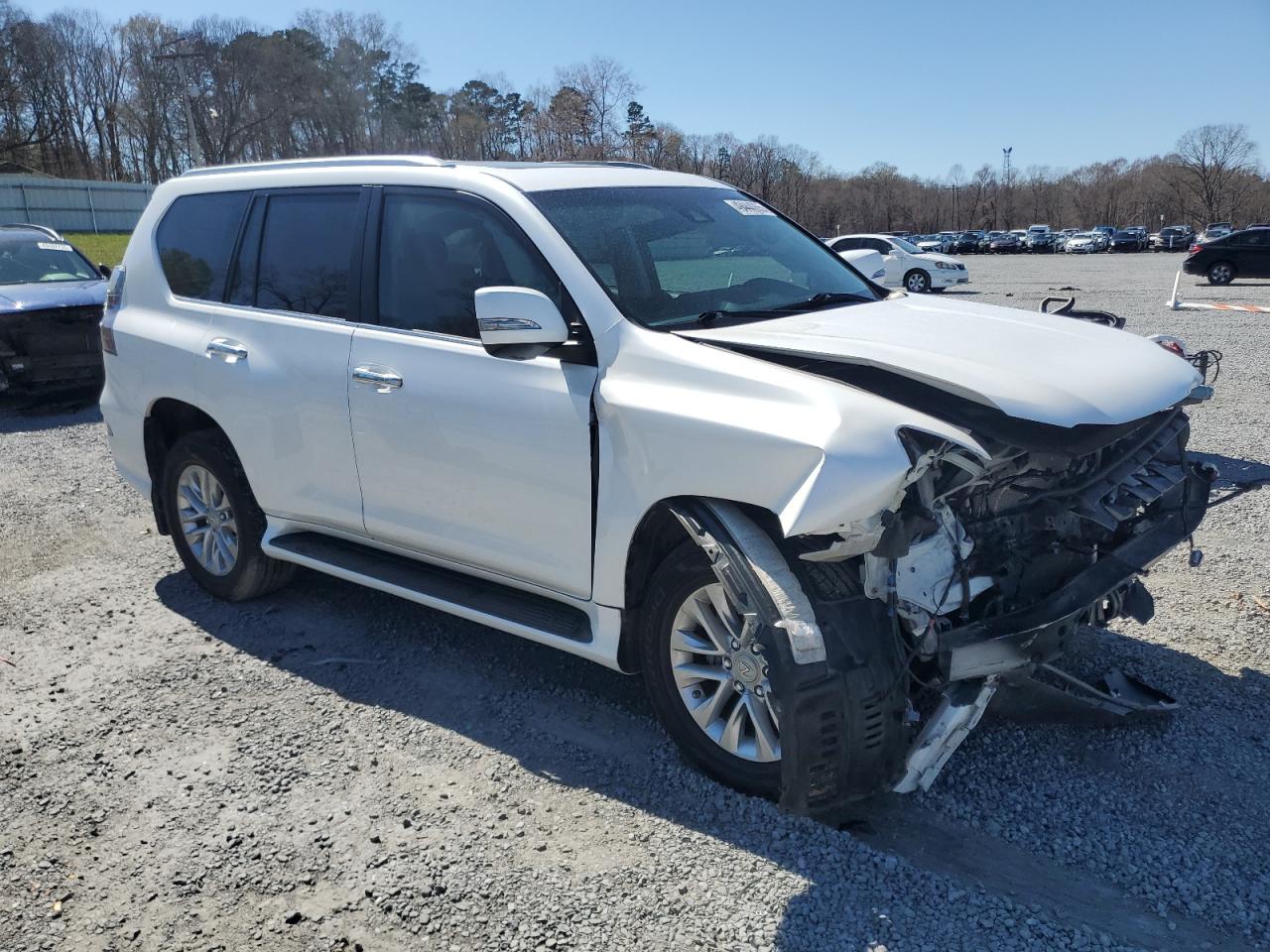 2020 Lexus GX VIN JTJBM7BX9L5267044 Copart auction photo, front end / minor dent/scratches damage thumbnail 4