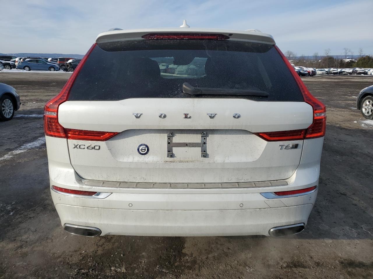 2020 Volvo XC60 VIN YV4A22RL0L1560846 Copart auction photo, front end / undercarriage damage thumbnail 6