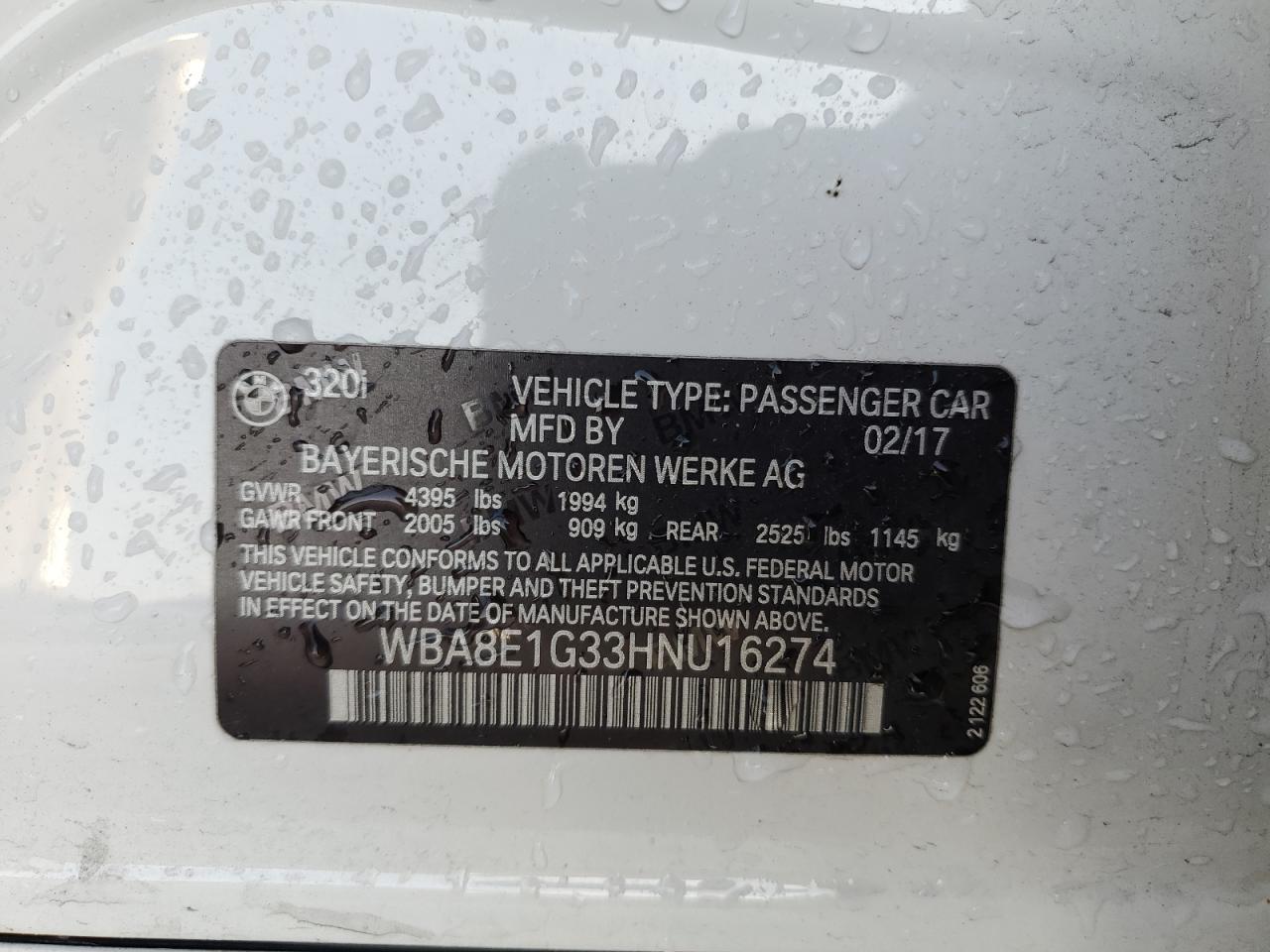 2017 BMW 3er VIN WBA8E1G33HNU16274 Copart auction photo, front end damage thumbnail 13