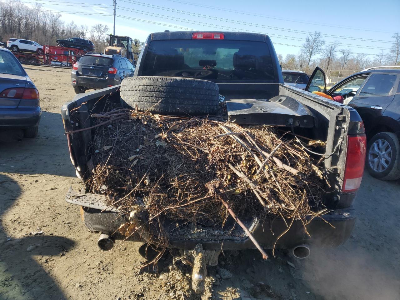 2018 RAM 1500 VIN 1C6RR7FTXJS190880 Copart auction photo, rear end damage thumbnail 6