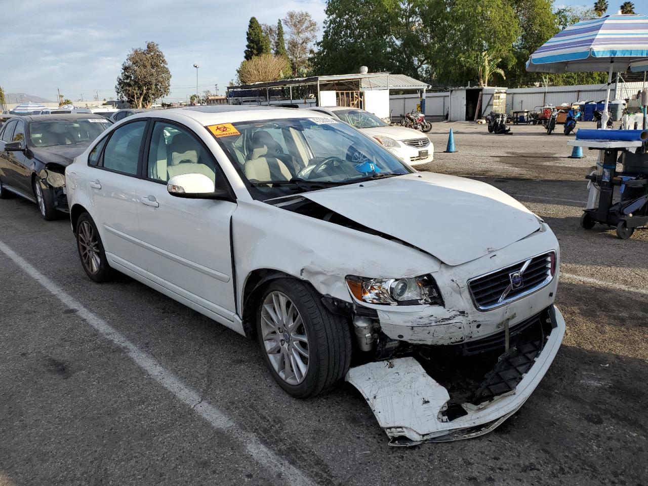 2009 Volvo S40 VIN YV1MS390692447380 Copart auction photo, front end / minor dent/scratches damage thumbnail 4